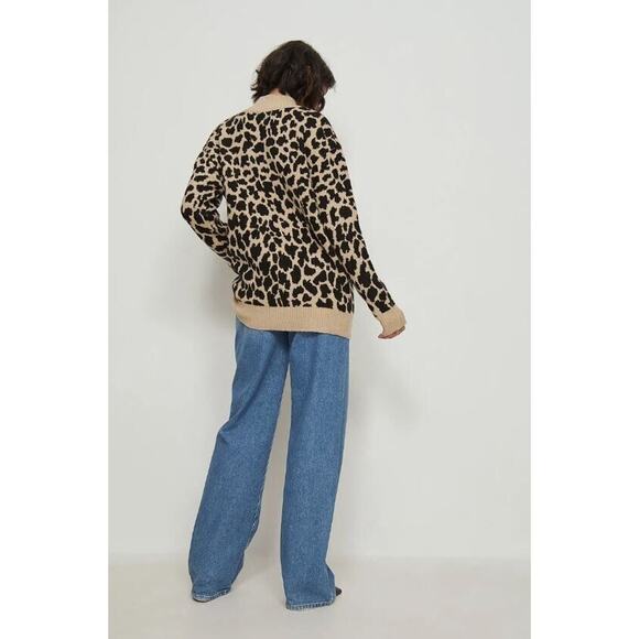 NA-KD Women's Leo Knitted Sweater in Beige/Black Medium MSRP $59.95 - Picture 4 of 5